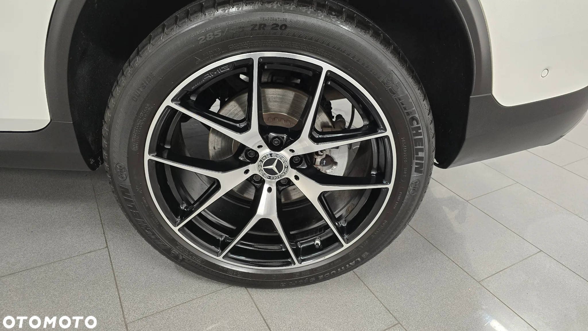Mercedes-Benz GLC 300 de 4Matic 9G-TRONIC AMG Line Plus - 13