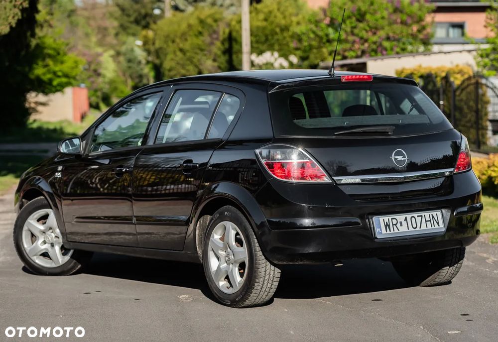 Opel Astra 1.6 Enjoy - 14
