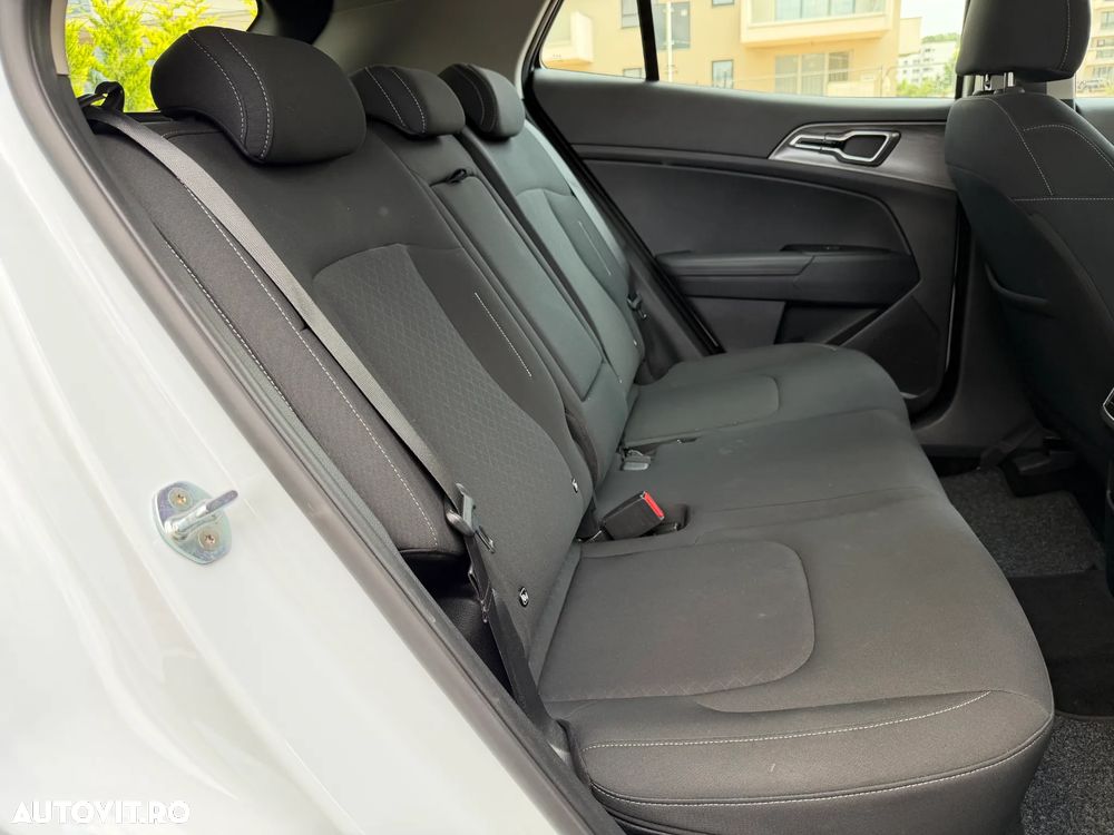 Kia Sportage 1.6 CRDI 2WD Eco-Dynamics+ (48V M-H) DCT Spirit - 24