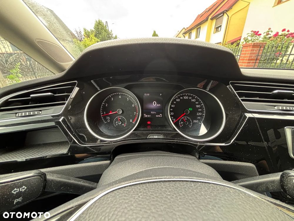 Volkswagen Touran 1.4 TSI BMT Highline DSG - 9