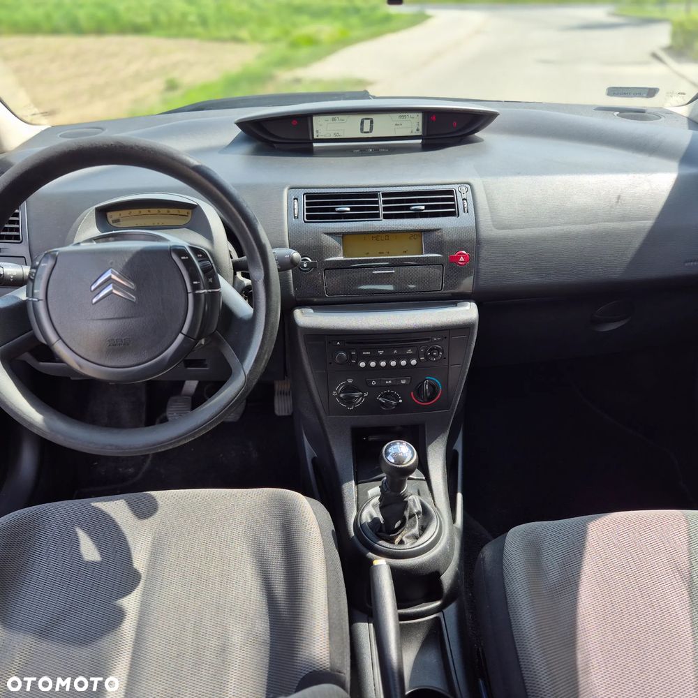 Citroën C4 1.4 16V Impress - 8