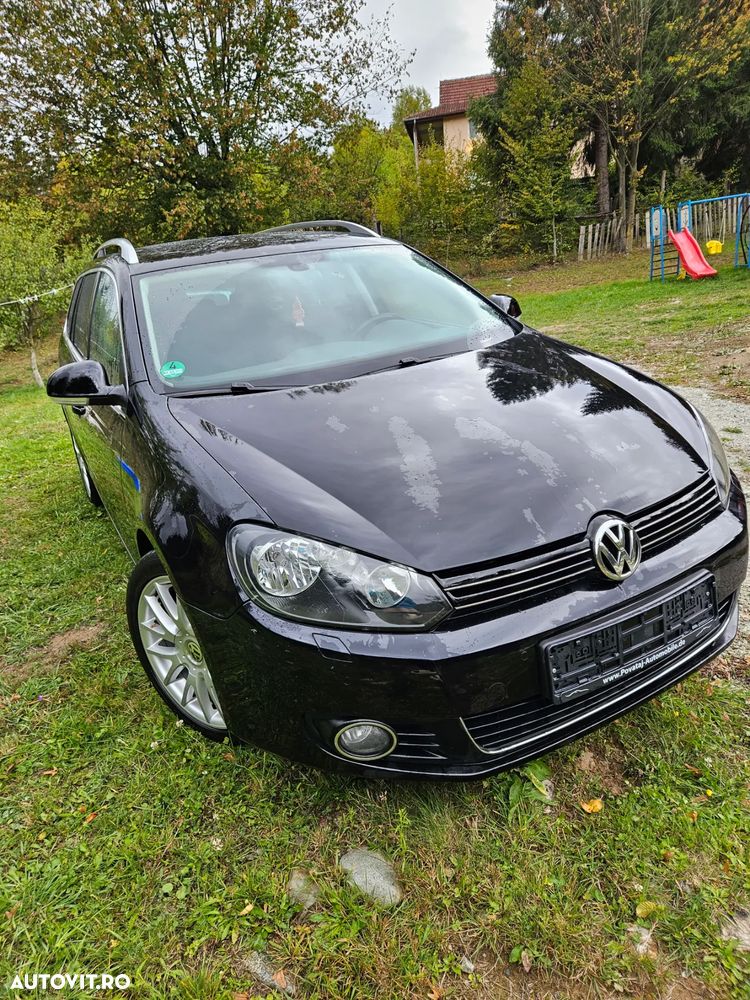 Volkswagen Golf - 1
