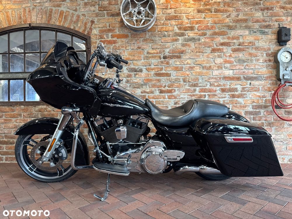 Harley-Davidson Touring Road Glide - 4