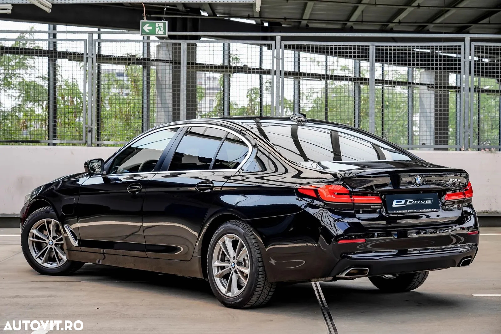 BMW Seria 5 530e Aut. - 6