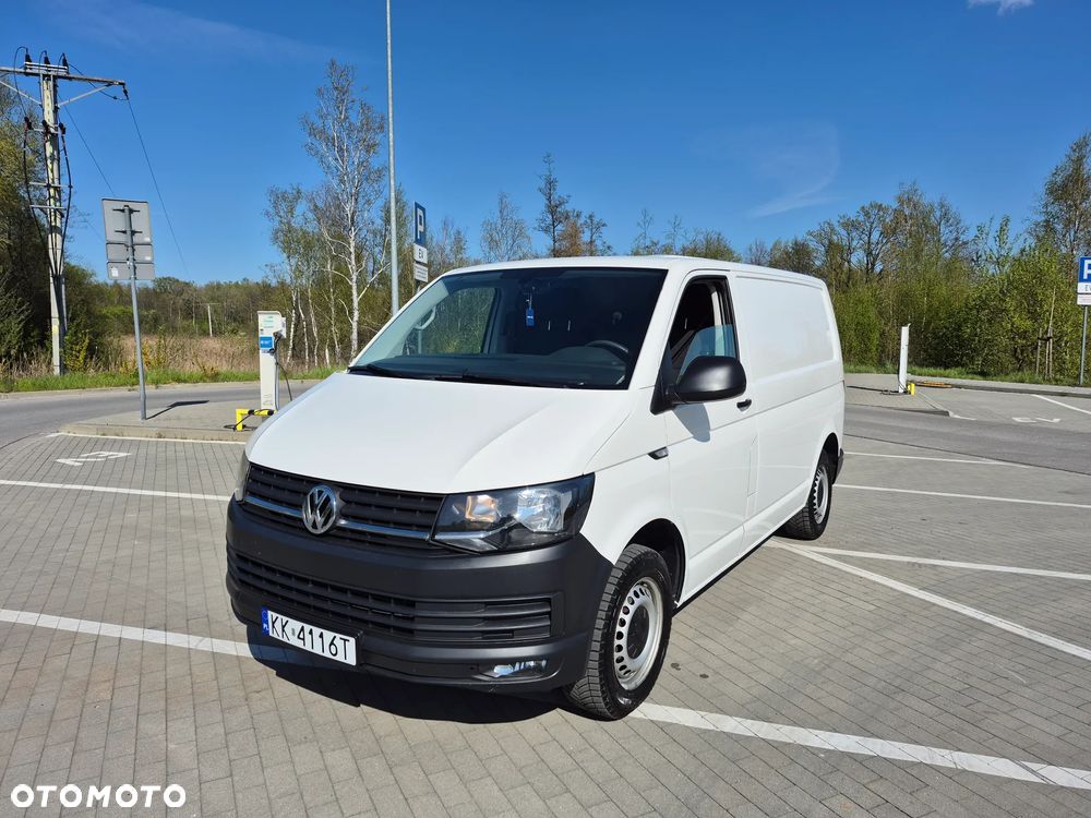Volkswagen T6 Transporter - 1