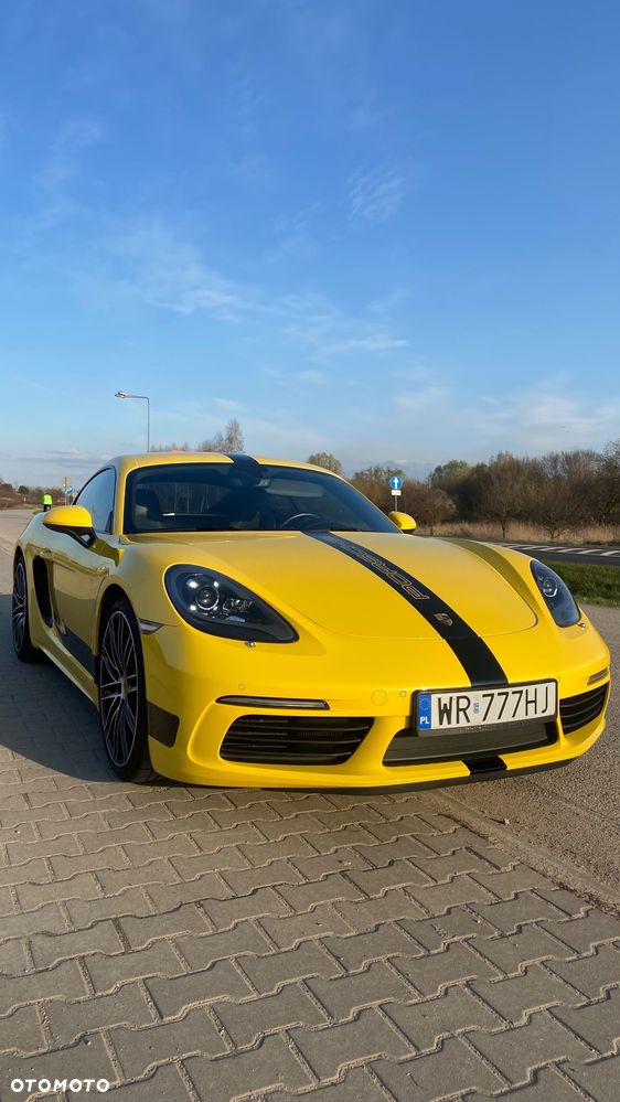 Porsche 718 Cayman