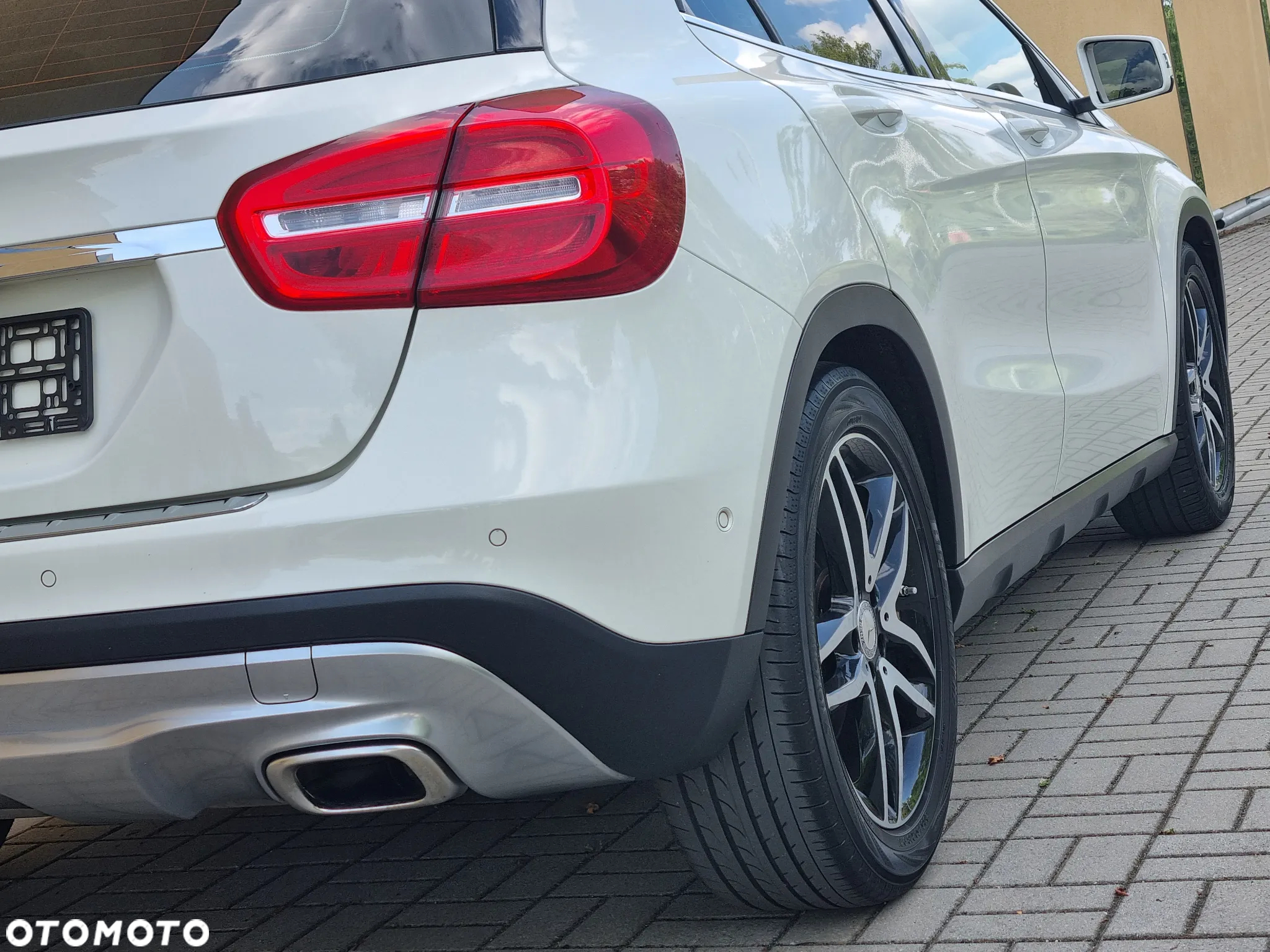 Mercedes-Benz GLA 250 7G-DCT Urban - 15