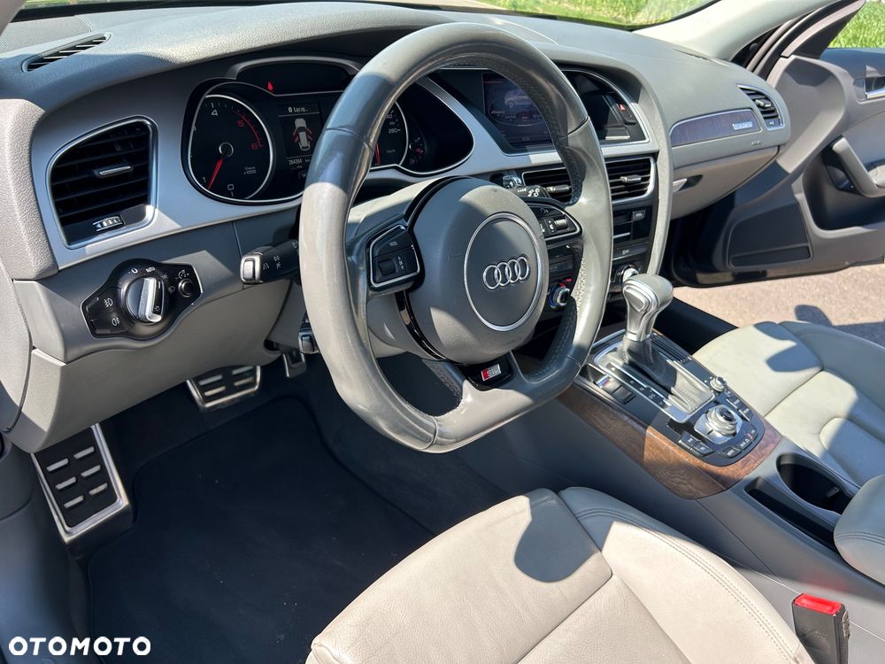 Audi A4 Avant 2.0 TDI clean diesel Quattro S tronic - 25