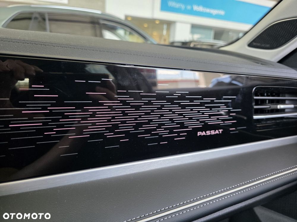 Volkswagen Passat Variant 1.5 TSI ACT mHEV Business Plus DSG - 17