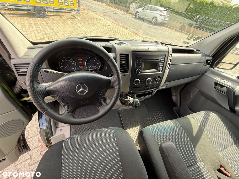 Mercedes-Benz Sprinter - 7
