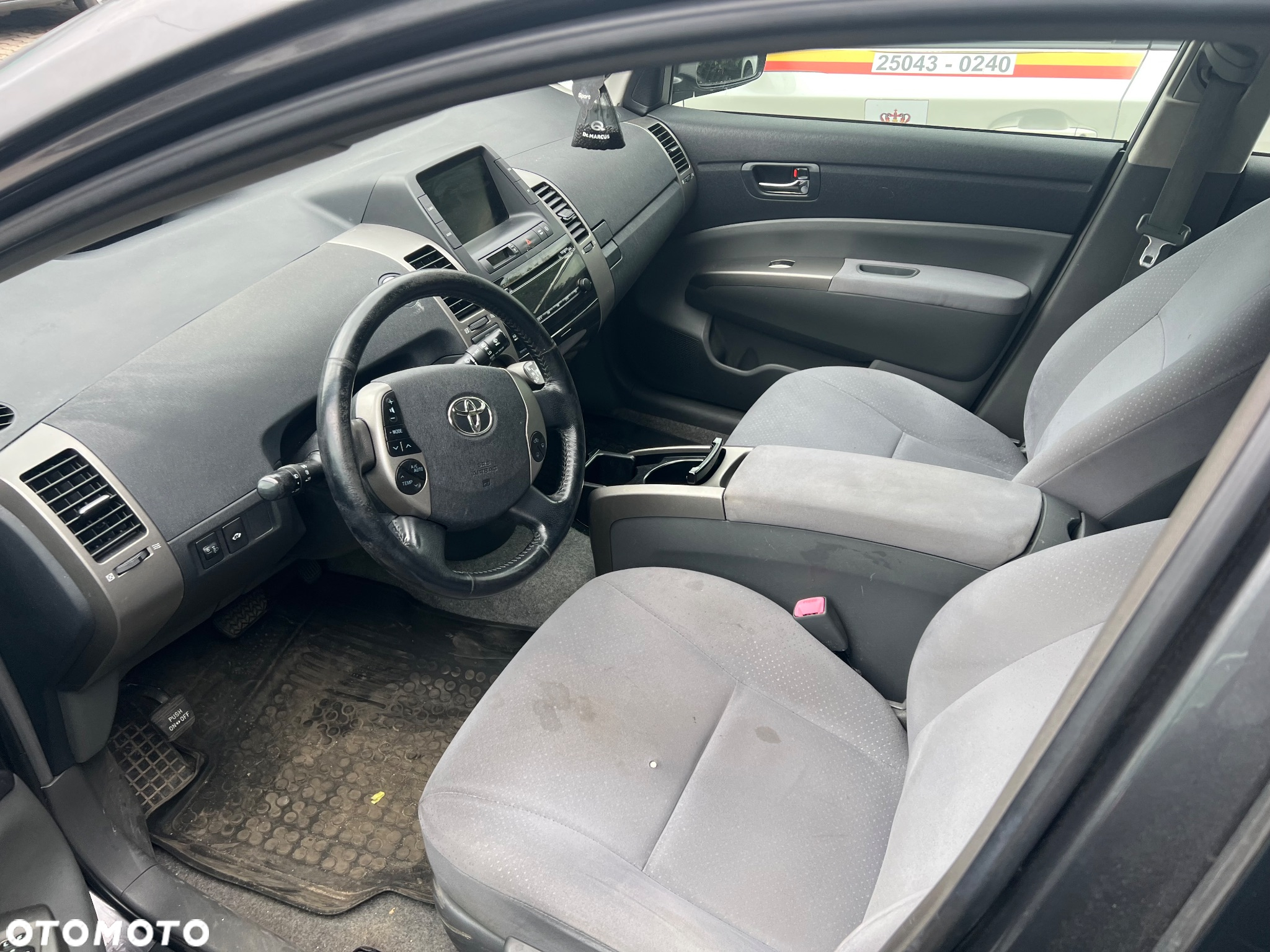 Toyota Prius 1.5 VVT-i Sol - 6