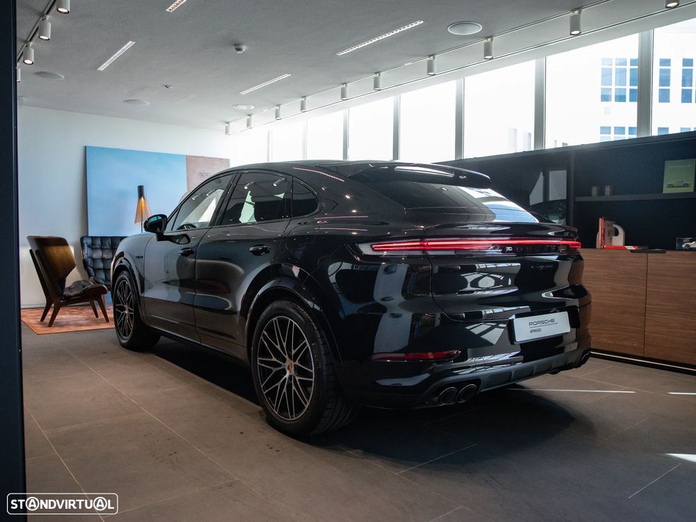 Porsche Cayenne Coupé E-Hybrid Black Edition - 10