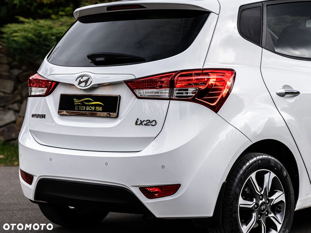 Hyundai ix20 1.4 Premium - 23