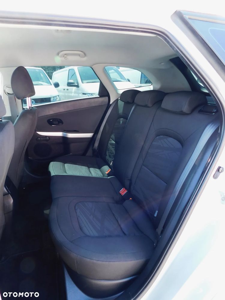 Kia Ceed 1.6 CRDi L - 10
