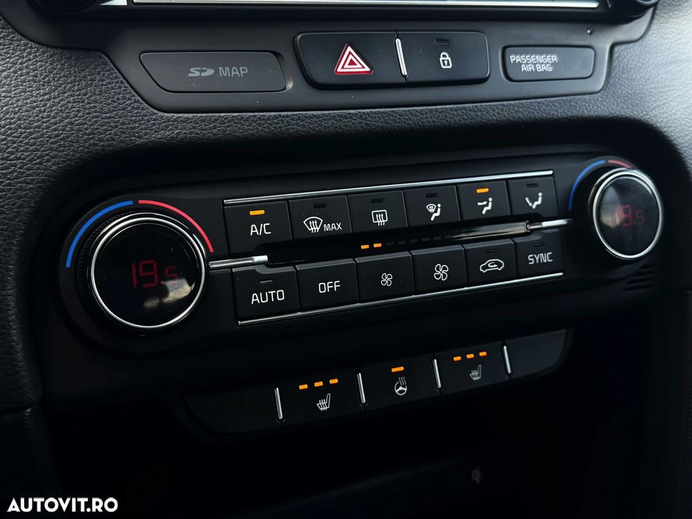 Kia Ceed 1.4 T-GDI OPF Platinum Edition - 24