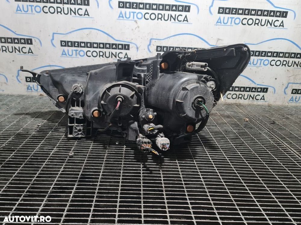 Far Dreapta Mitsubishi ASX Facelift 2012 2012 - 2016 SUV 4 Usi (1338) Cu lupă - 2