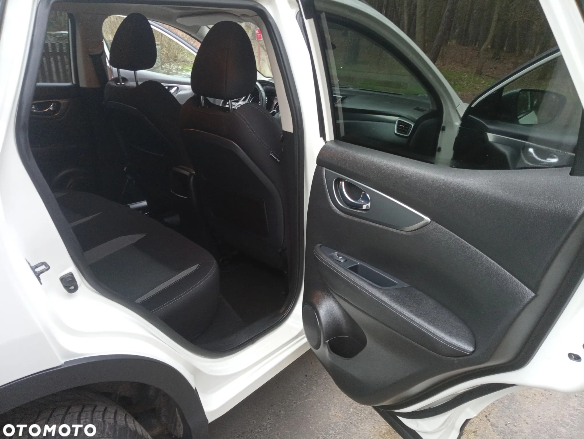 Nissan Qashqai 1.3 DIG-T N-Connecta - 12