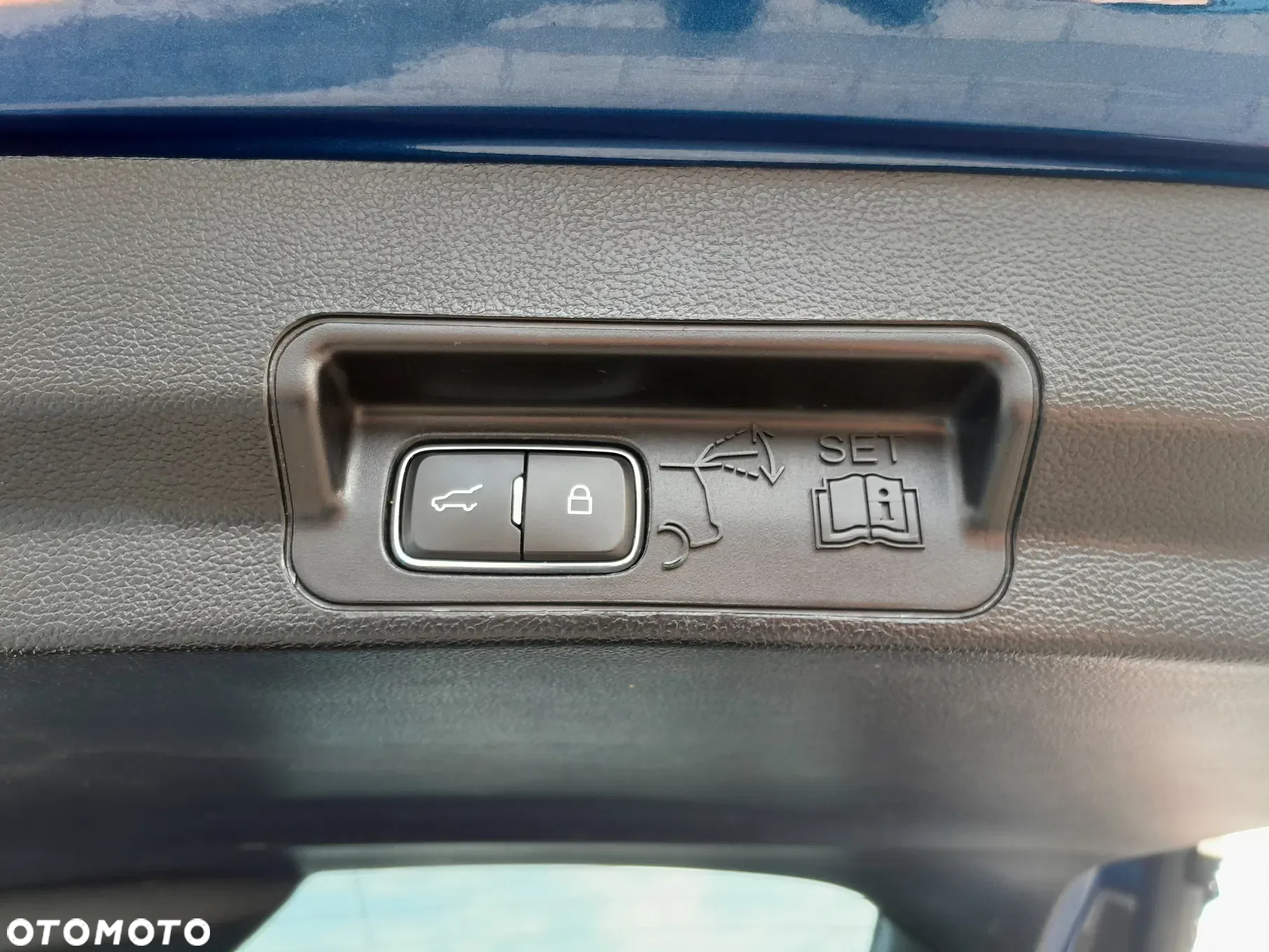 Ford Explorer - 23