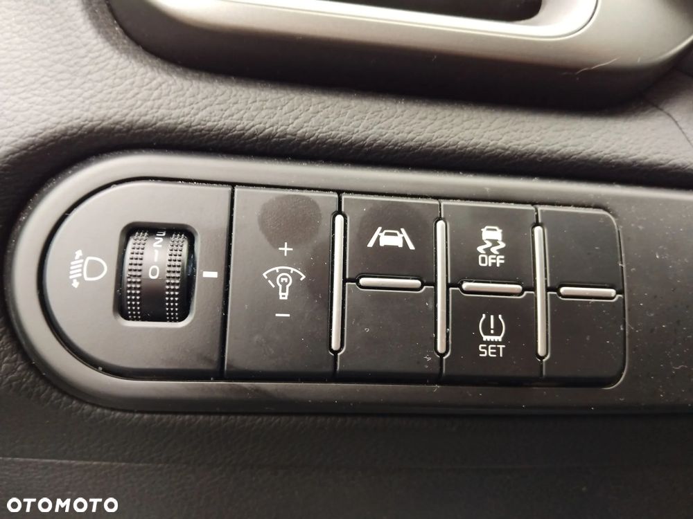 Kia XCeed 1.5 T-GDI M - 19