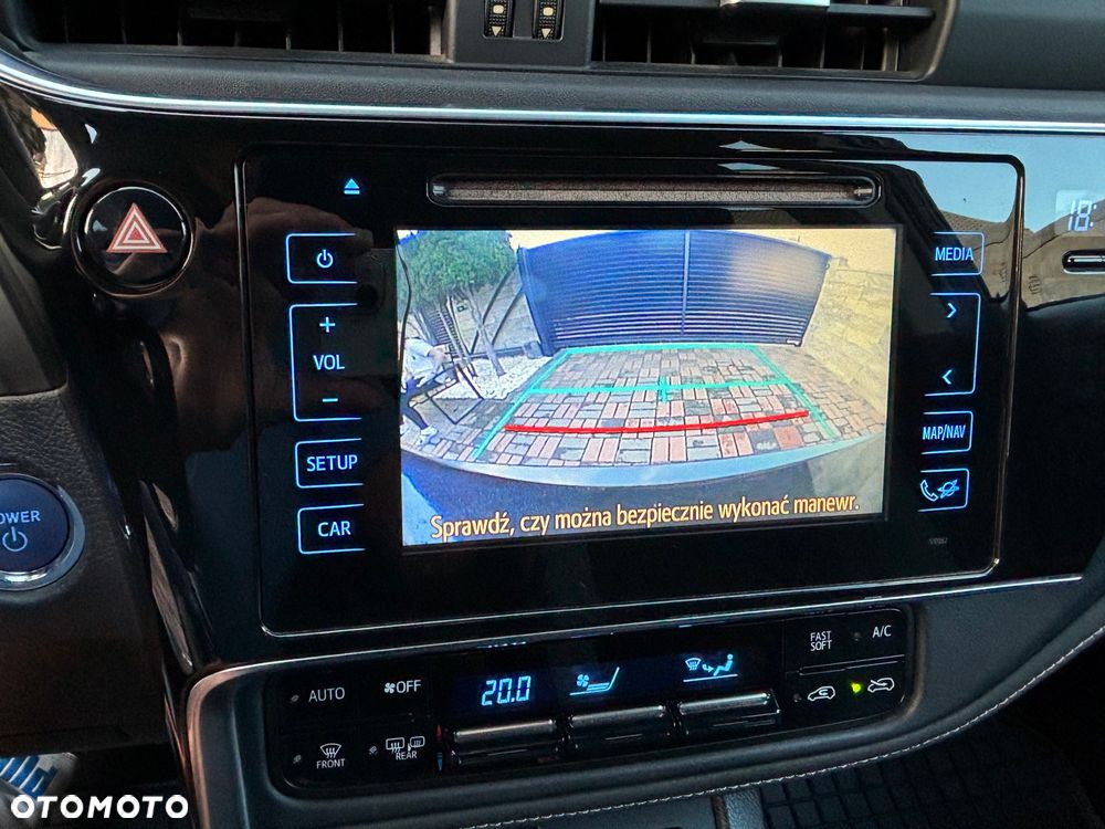 Toyota Auris - 14