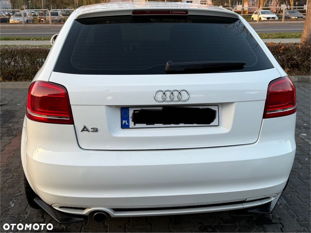 Audi A3 3-drzwiowe 1.6 TDI DPF S line Sportpaket - 8