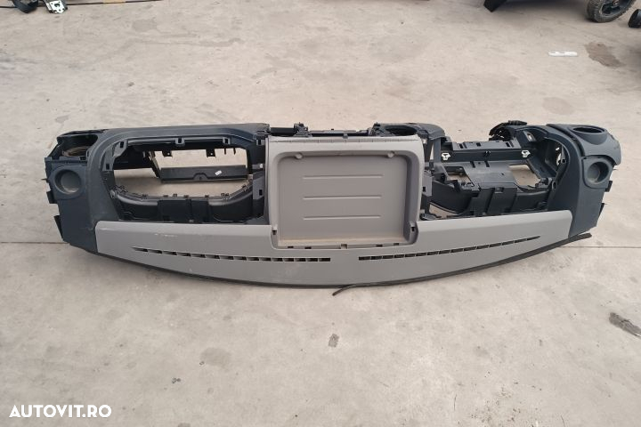 Plansa bord Renault Master 3  [din 1st facelift] seria Autoutilitara cu prelata 2-usi 2.3 dCi MT (1 - 2