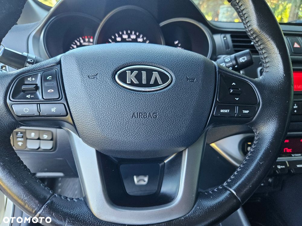 Kia Rio 1.2 Business Line - 24