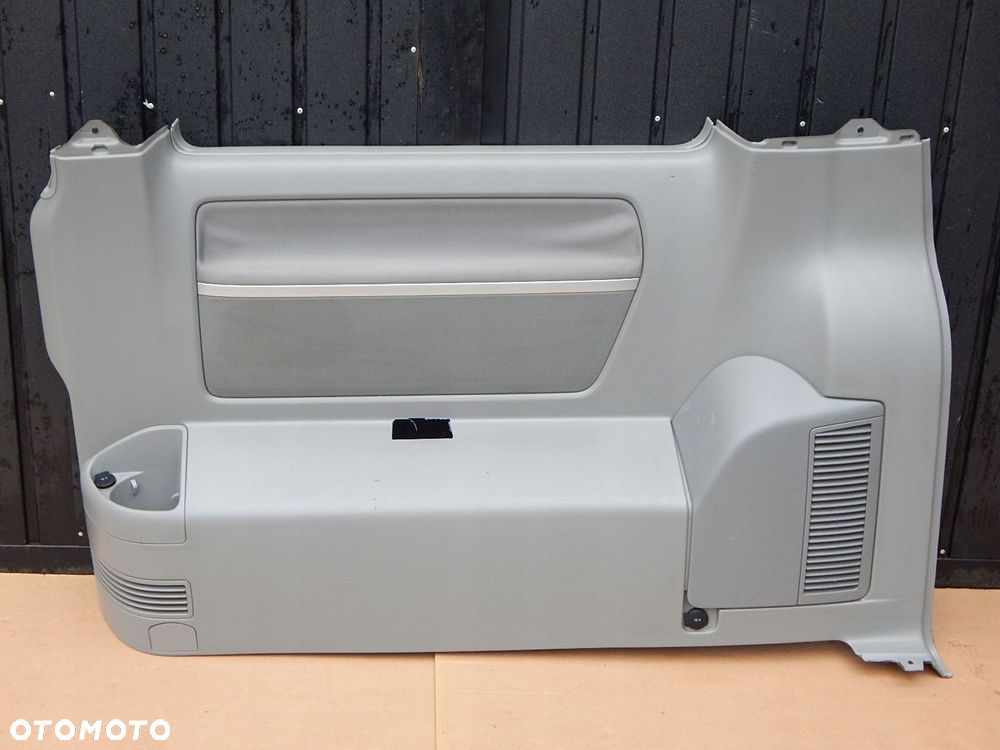 vw t5 lift california boczek tapicerka prawa tył - 1