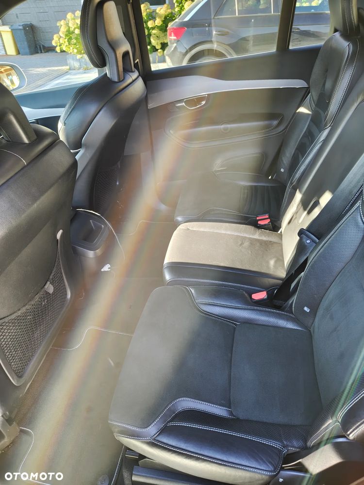 Volvo XC 90 - 7