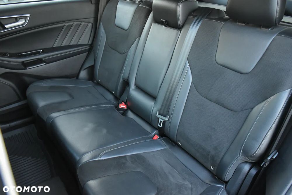 Ford Edge 2.0 TDCi Bi-Turbo 4x4 ST-LINE - 37