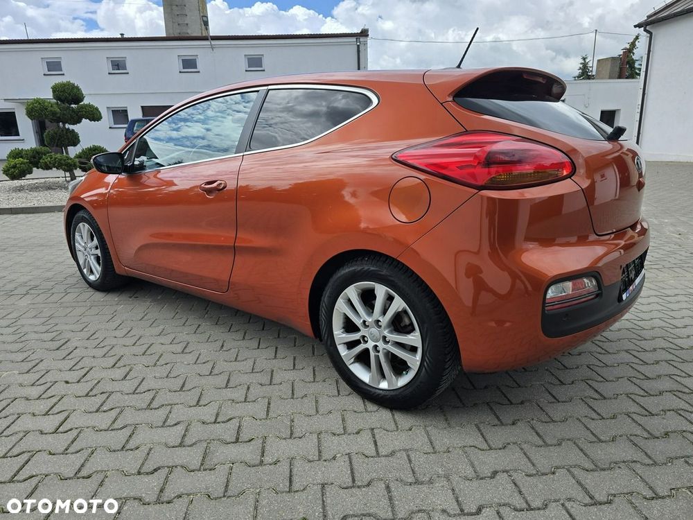 Kia Ceed - 15