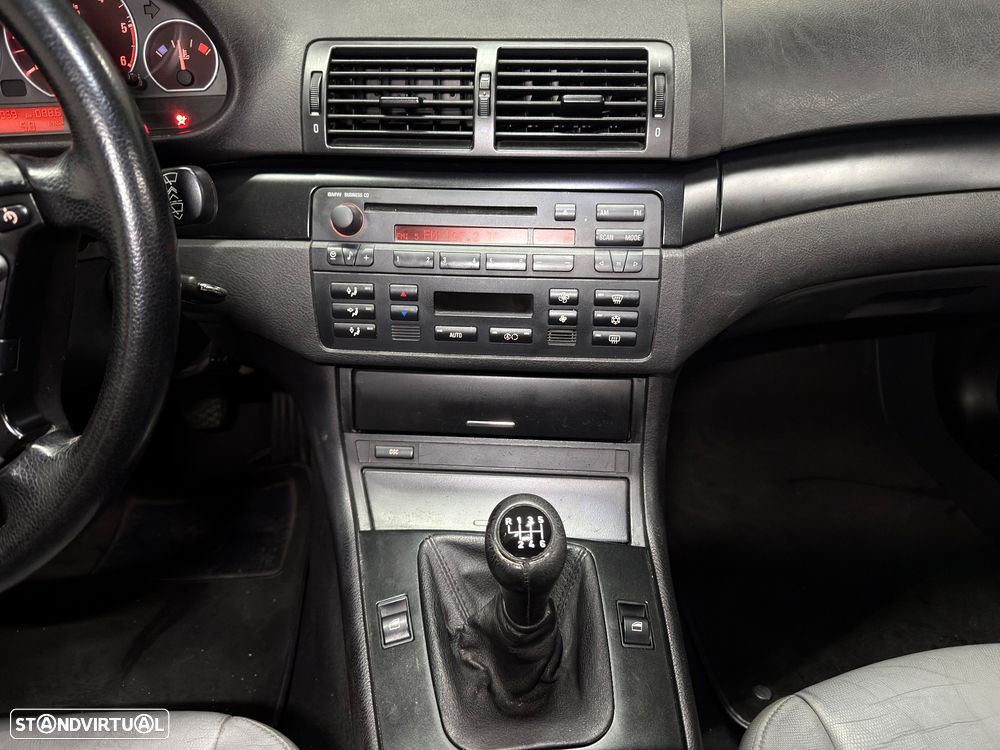 BMW 320 d Sport - 15