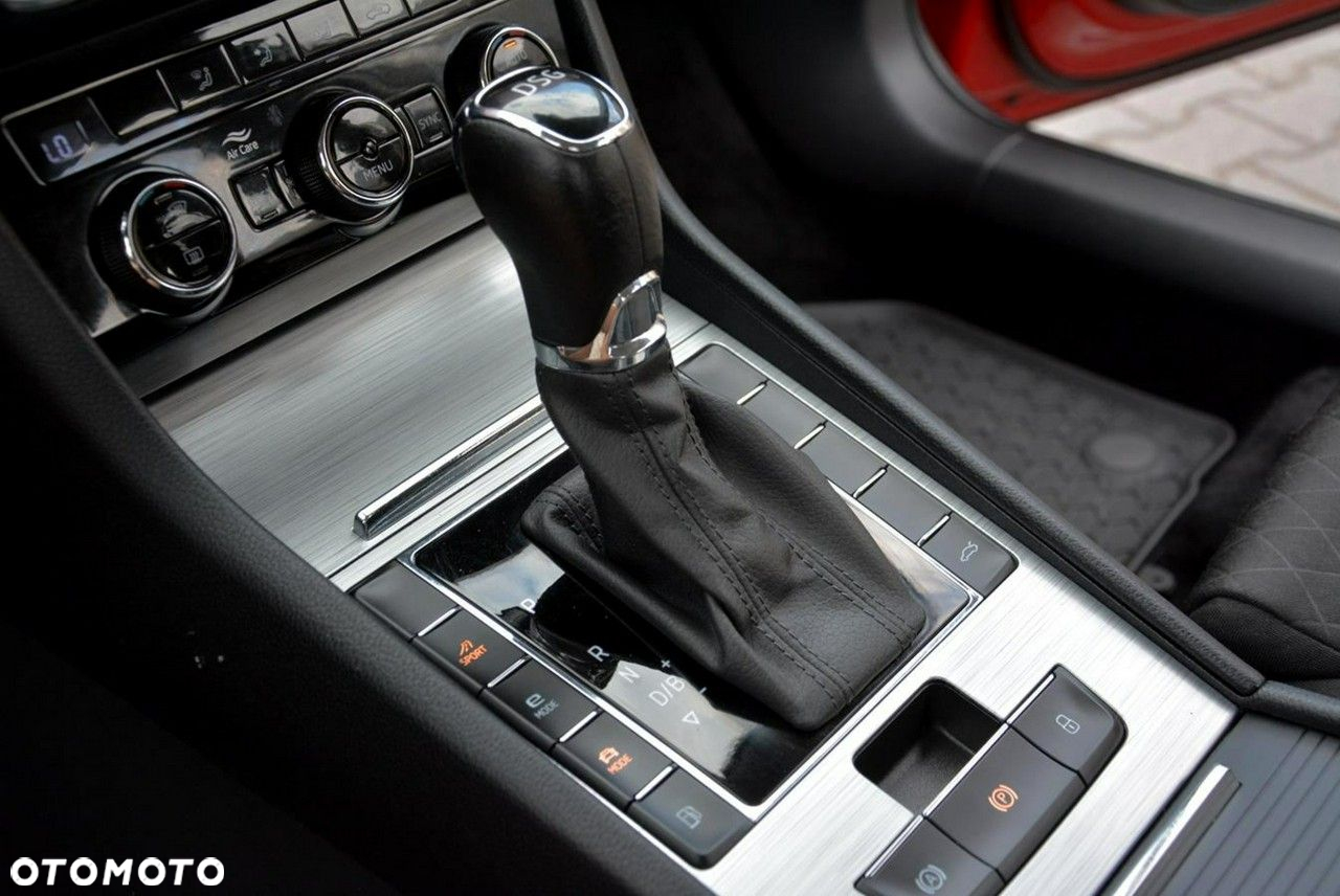 Skoda Superb Combi 1.4 TSI iV DSG Style - 33
