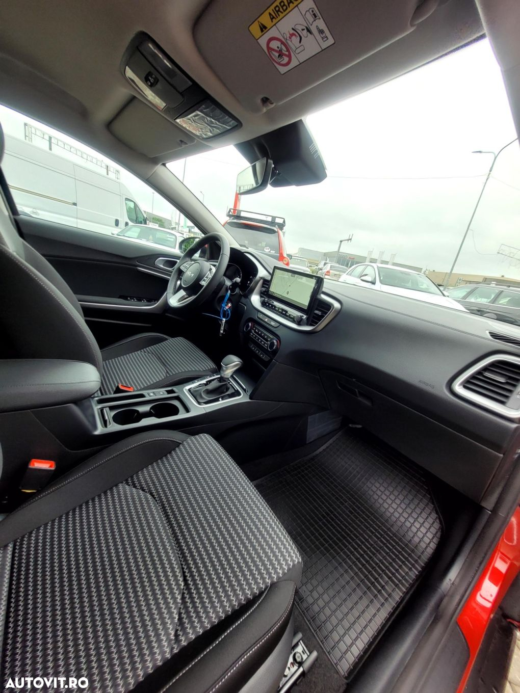 Kia XCeed - 23