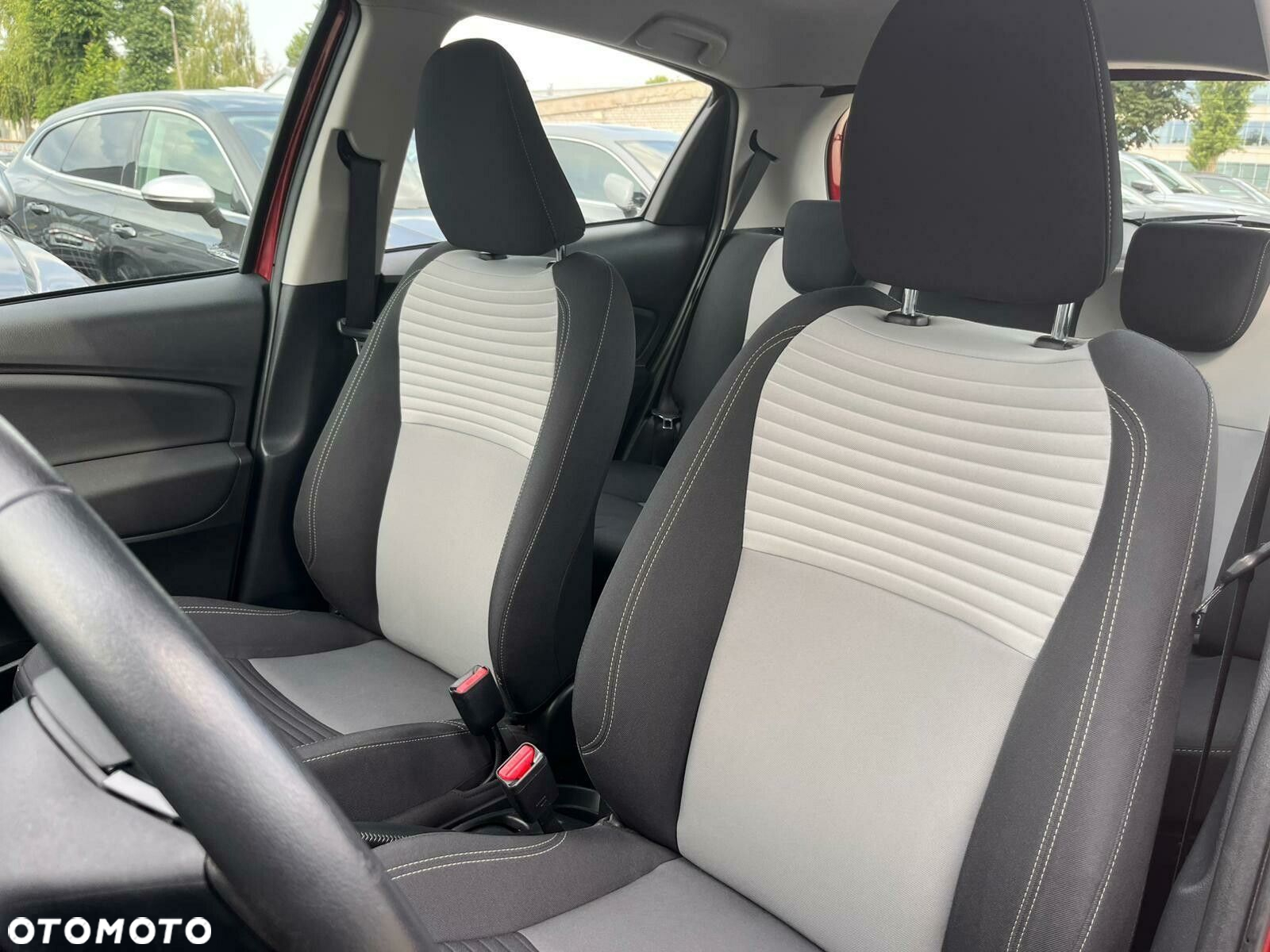 Toyota Yaris - 9