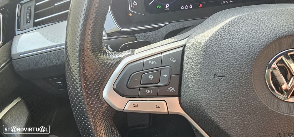 VW Passat Variant - 24