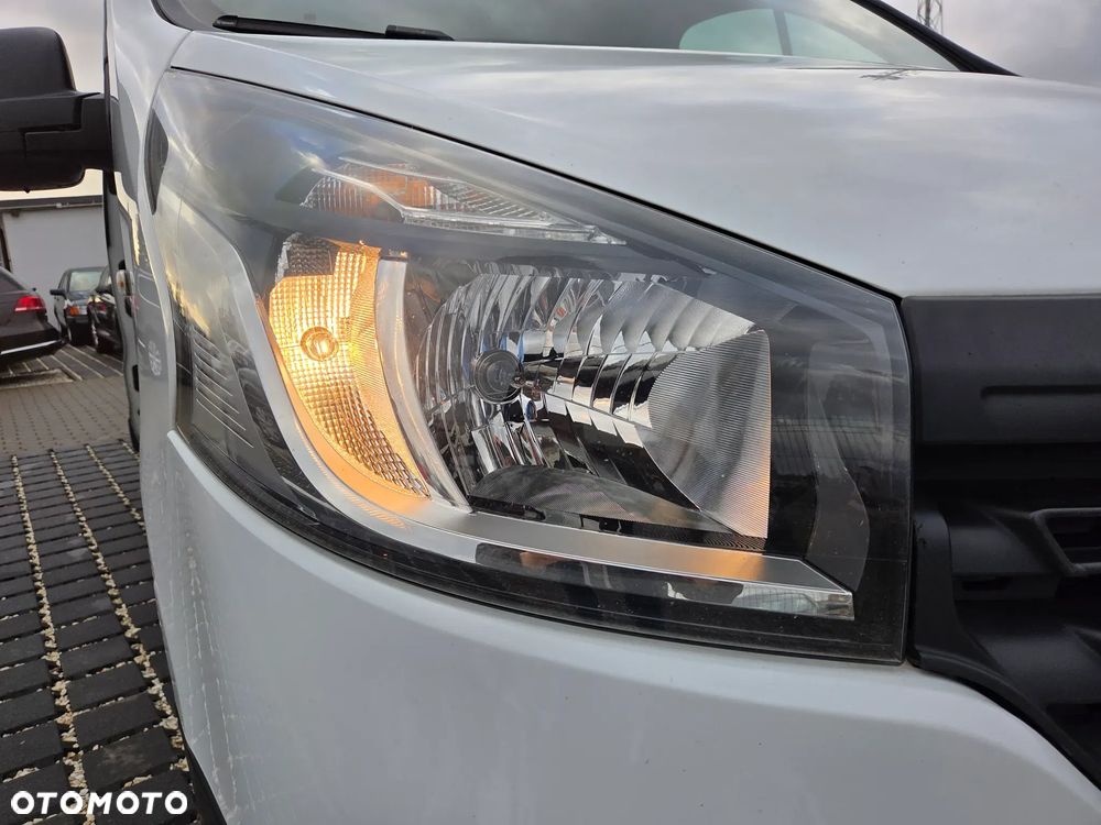 Renault TRAFIC - 22