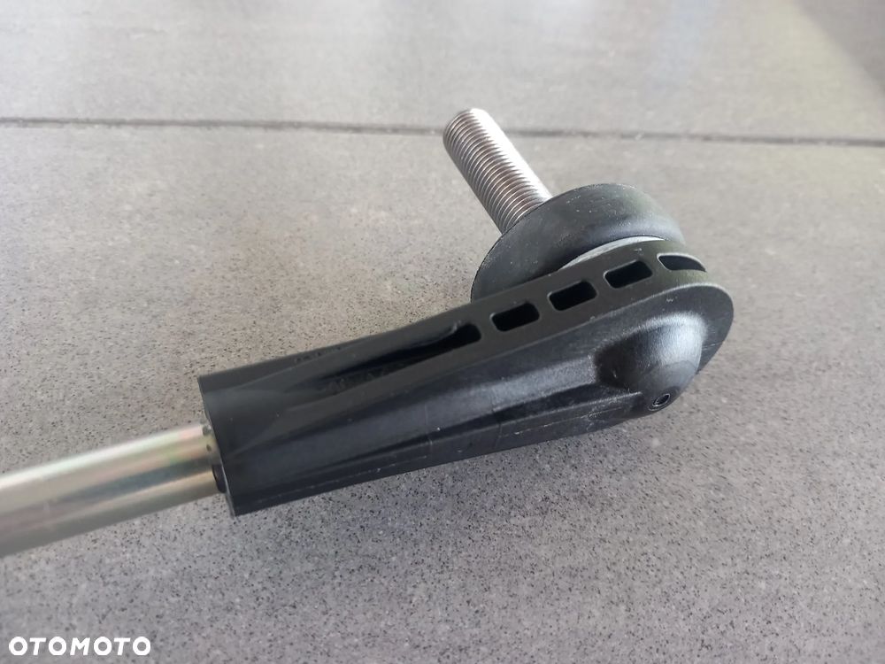 Łącznik drążek stabilizatora Ford Focus 2018- 2286405 - 3