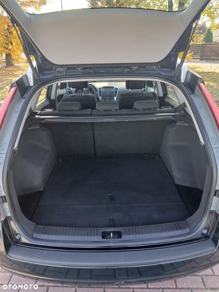 Kia Ceed - 10