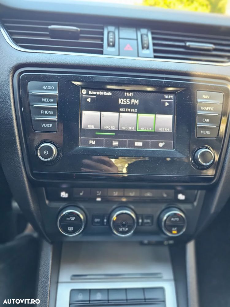 Skoda Octavia 1.6 TDI GREENLINE - 14