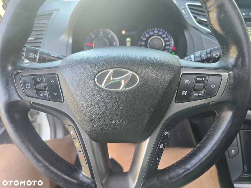 Hyundai i40 Kombi 1.7 CRDi DCT Premium - 26
