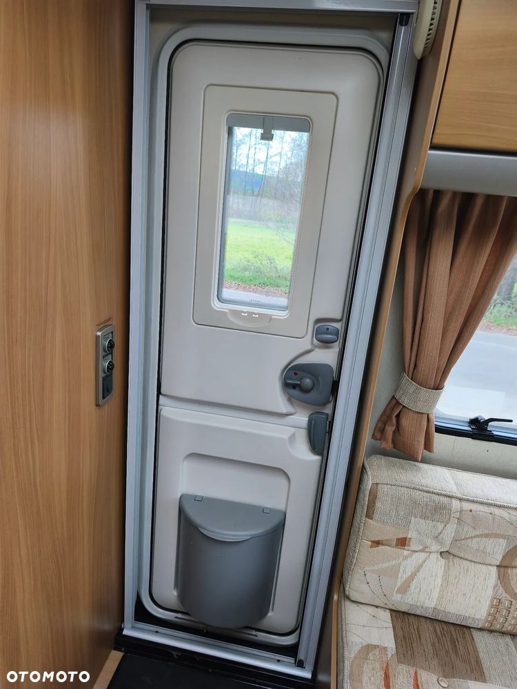 SWIFT CHARISMA 535 - 31