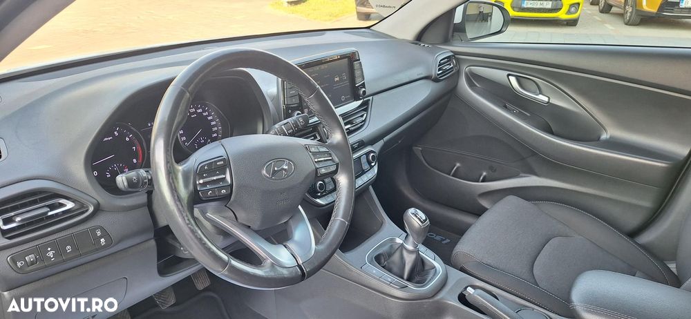 Hyundai i30 1.5 110CP M/T Highway - 14