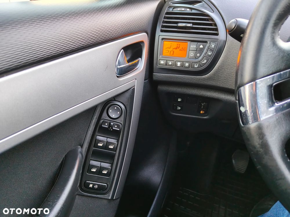 Citroën C4 Picasso 1.6 HDi FAP Exclusive - 13