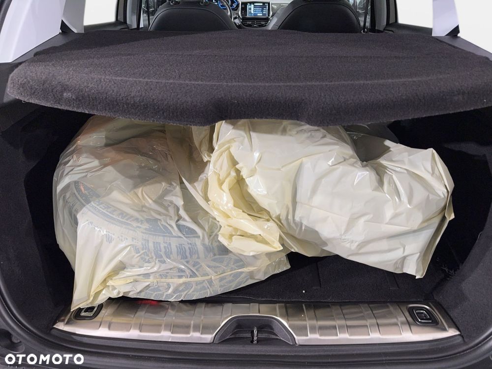 Peugeot 2008 - 12