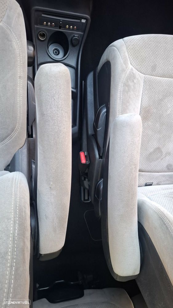 Citroën C4 Grand Picasso 1.6 HDi Business CMP6 - 19