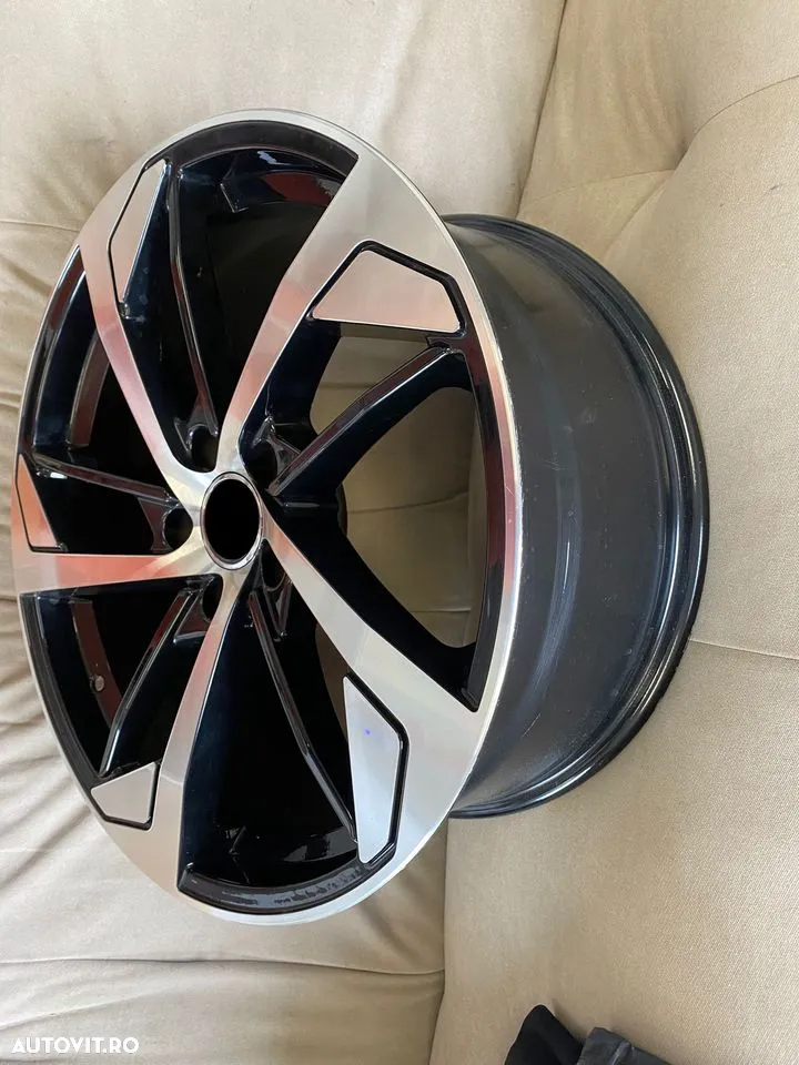 Jante AUDI / VW R19 5x112 - 3
