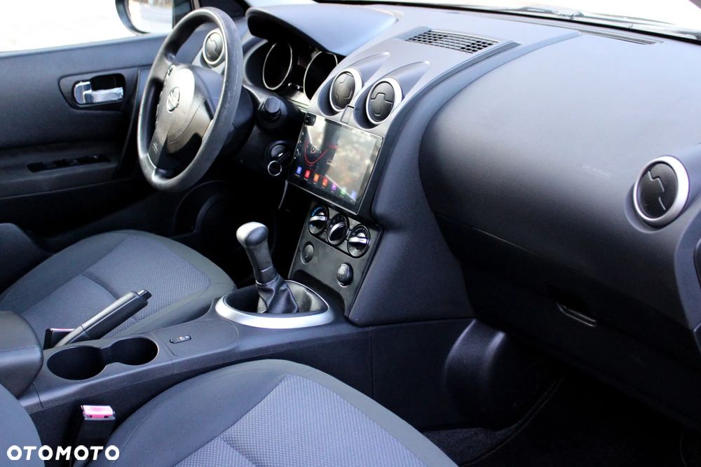 Nissan Qashqai 1.6 visia - 23