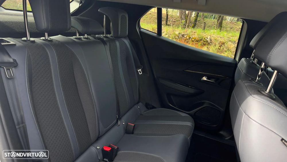 Peugeot 2008 PureTech 130 EAT8 Allure Pack - 18