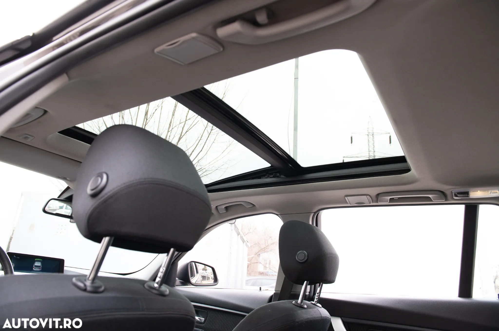 BMW Seria 3 320d Touring Aut. - 27